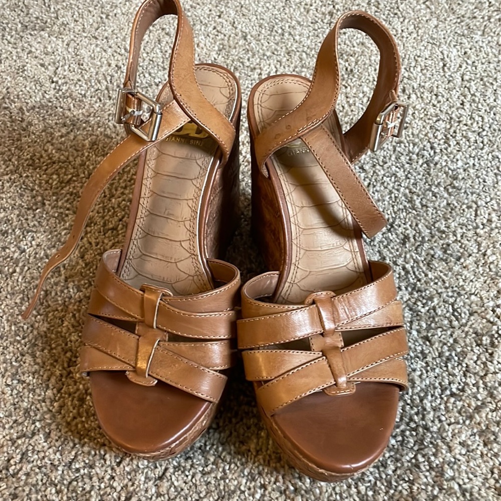Gianni Bini wedge sandals